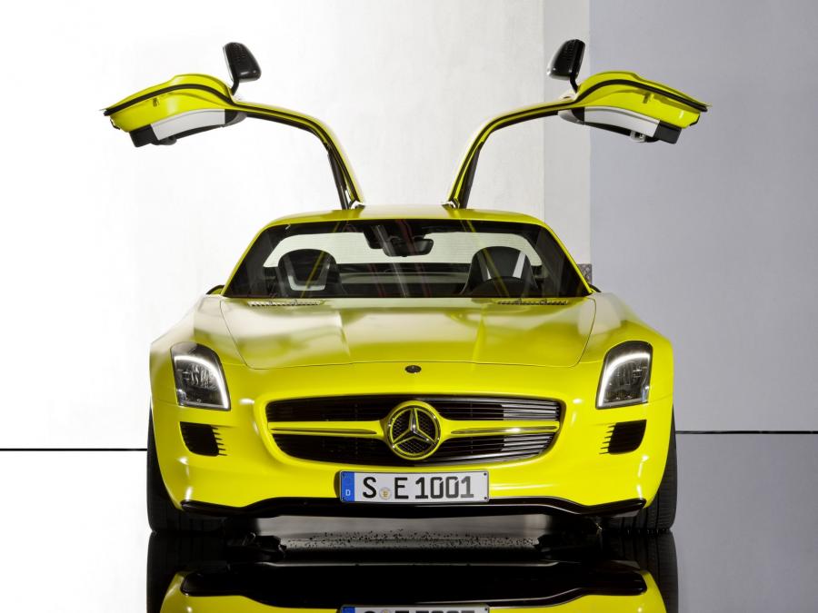  Mercedes-Benz SLS AMG E-Cell 2010 года  (фото 10 из 30)